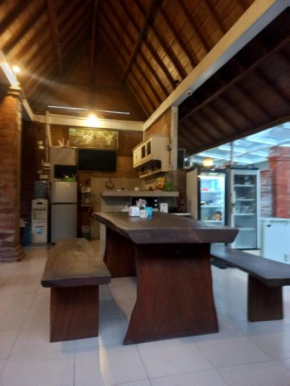 ATHAYA GUEST HOUSE canggu